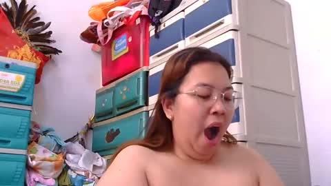 MommyMarie-Singlemom of 2. online show from February 14, 4:47 am