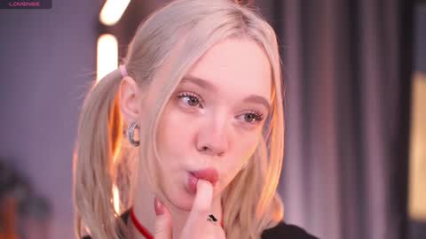 Alina online show from December 2, 7:32 am