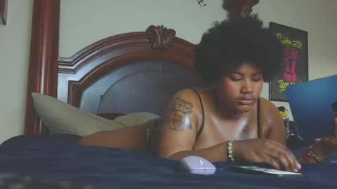 boooohoooobaby online show from March 24, 11:54 pm