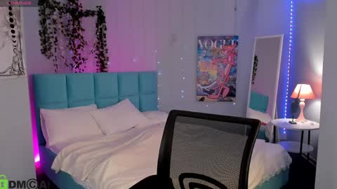 Milena online show from April 10, 6:30 am