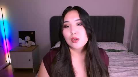 Mona online show from November 12, 5:11 pm