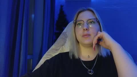 Belle  online show from January 9, 1:59 pm