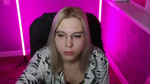 Belle  online show from December 29, 2:06 am