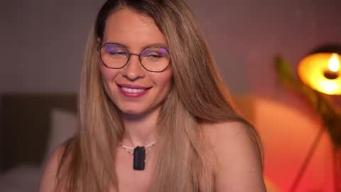 Alex online show from May 21, 3:48 am