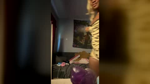 braxxkm online show from July 16, 8:35 pm