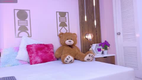 Bree  online show from February 25, 12:26 pm