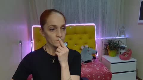 breeterner online show from February 5, 6:13 am