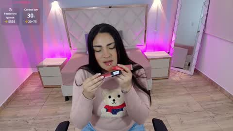 Snapshot of brendda_tay chatting on January 18, 2:47 am BRENDDA online show from January 18, 2:47 am