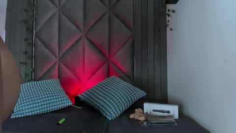 B R I A  online show from March 9, 1:42 am