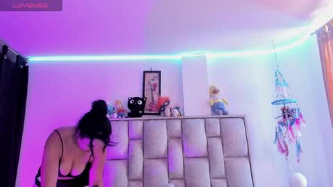     online show from October 15, 6:43 pm