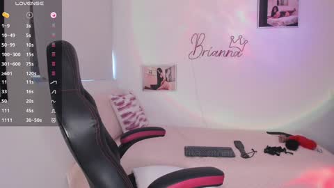 Snapshot of brianna_monroe_ chatting on December 5, 6:22 pm Brianna online show from December 5, 6:22 pm
