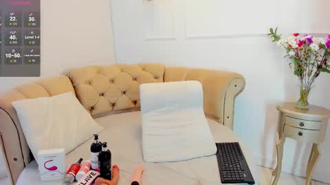 Brianna  online show from February 20, 1:40 pm