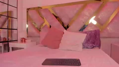 Brianna  online show from November 1, 12:09 pm