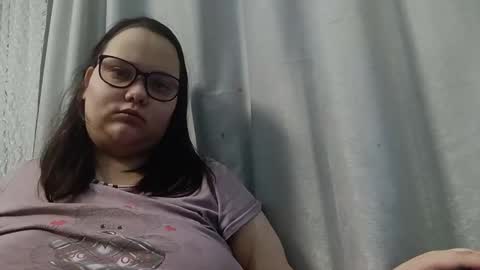 Snapshot of bridget_julianne chatting on February 5, 11:06 pm Bridget Julianne online show from February 5, 11:06 pm