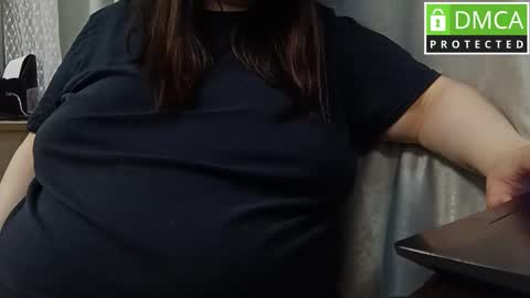 Snapshot of bridget_julianne chatting on October 12, 2:19 pm Bridget Julianne online show from October 12, 2:19 pm