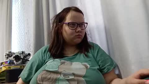 Snapshot of bridget_julianne chatting on February 26, 6:19 am Bridget Julianne online show from February 26, 6:19 am
