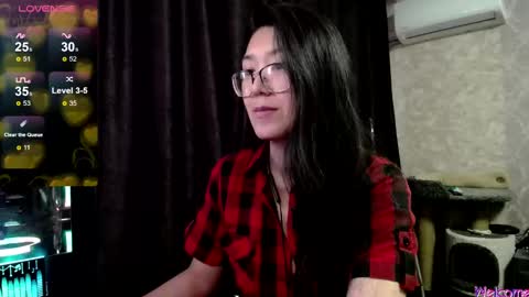 Snapshot of brightssmiles chatting on March 7, 6:35 am Aisha online show from March 7, 6:35 am