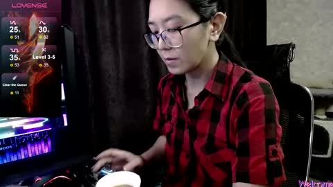 Snapshot of brightssmiles chatting on March 10, 6:05 am Aisha online show from March 10, 6:05 am