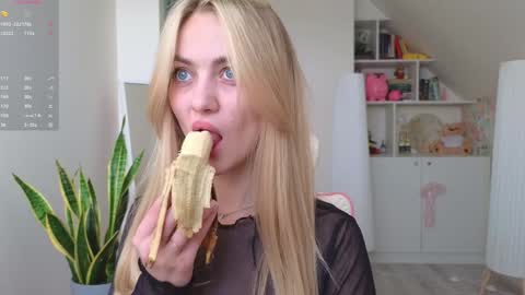 Vi. online show from January 22, 11:56 am