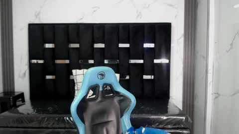 Britney  online show from April 8, 2:46 am