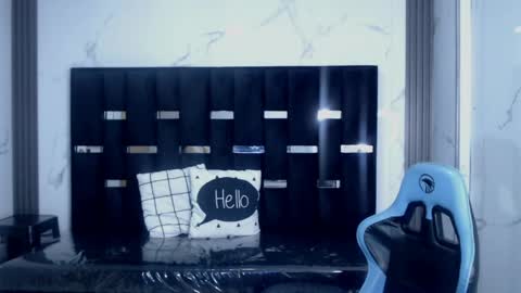 Britney  online show from April 10, 2:50 am