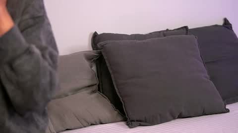 Snapshot of britneyhudson chatting on October 6, 5:46 am britneyhudson online show from October 6, 5:46 am