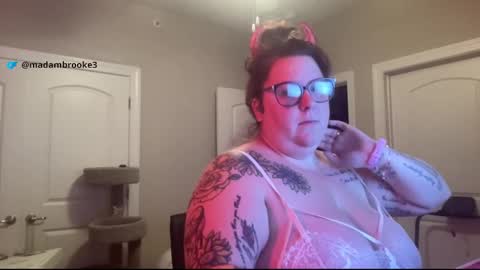 Madam Brooke online show from October 23, 10:54 am