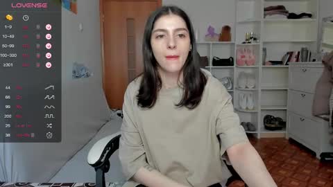 broosnica1 online show from April 22, 11:29 am