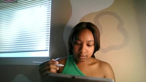 Brownsuagrcutie online show from April 23, 7:05 pm