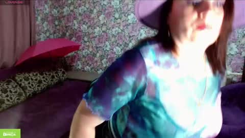 Julia online show from June 6, 10:05 pm