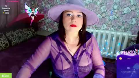 Julia online show from June 20, 8:56 pm