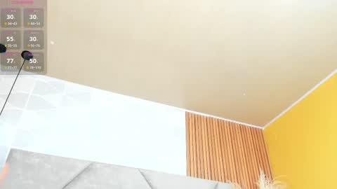 Linda online show from November 13, 8:19 pm