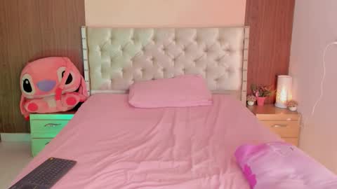 Snapshot of bryonny_ chatting on October 15, 12:30 pm Carly online show from October 15, 12:30 pm