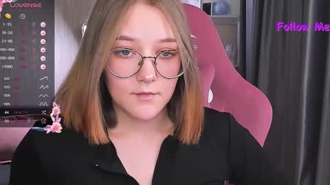 Snapshot of bubble_bunny chatting on December 5, 9:39 pm Ruby online show from December 5, 9:39 pm