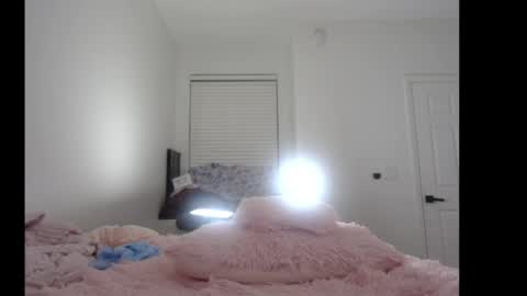 Queen Lola XXX online show from April 23, 8:44 am