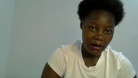 bubbly_ass30 online show from March 8, 10:41 am