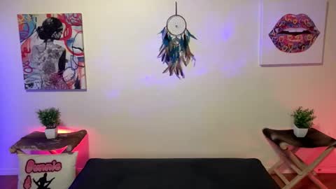 BUNNIE and THE DUDE TheLebowskis online show from March 31, 9:31 am