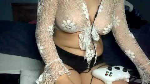 bunny15888 online show from June 18, 5:09 am