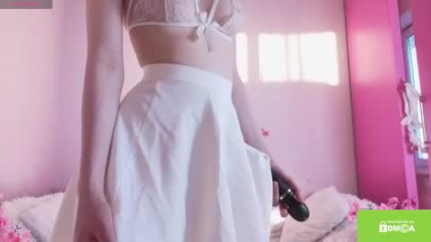 Kira online show from April 17, 2:41 pm