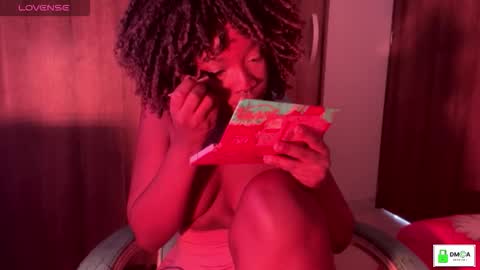 Snapshot of bunny_secrets chatting on September 20, 4:05 pm Isa online show from September 20, 4:05 pm