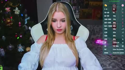 Snapshot of bunny_wetty chatting on December 23, 8:57 pm ruslana online show from December 23, 8:57 pm