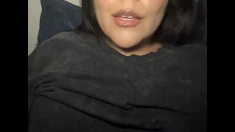 Snapshot of bunnymami chatting on January 15, 5:29 am bunnymami333 online show from January 15, 5:29 am