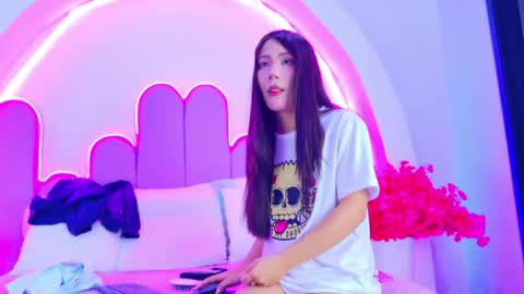 Bunny online show from April 13, 3:19 am