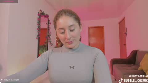 Snapshot of burbuja_cosmic chatting on January 31, 1:22 am Im Val Welcome to my room My instagram Bubble cosmic online show from January 31, 1:22 am