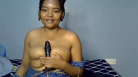 busty kenzi online show from July 17, 6:33 pm