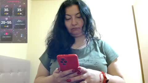 Snapshot of bustyemma chatting on March 9, 1:37 pm Emma online show from March 9, 1:37 pm