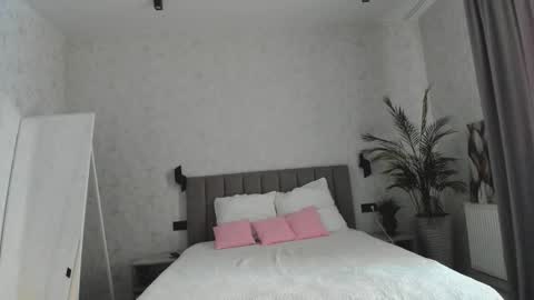 Lita online show from February 4, 2:47 am