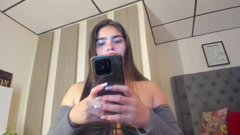 caitlingomez0 online show from January 8, 11:58 am