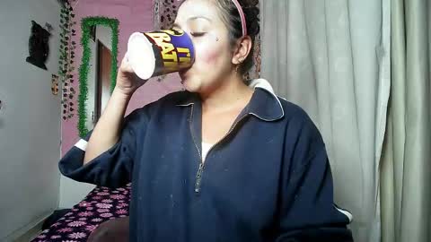 paula online show from April 5, 3:16 am