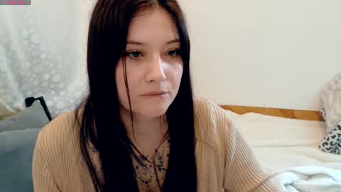 ViCtOriA online show from October 18, 12:19 pm